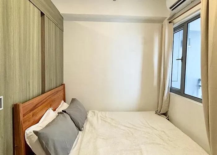 Fame Residences 1br Unit By Labelle Apartahotel *